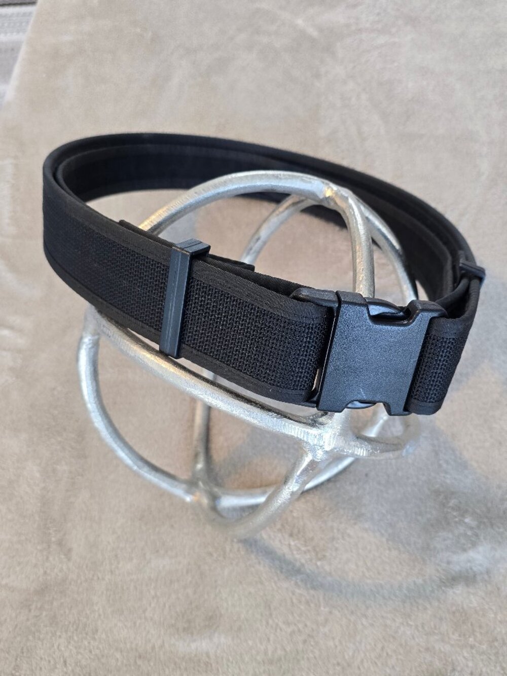 Tactical heavy inner and outer belt and pouches. - Picture 2 of 9